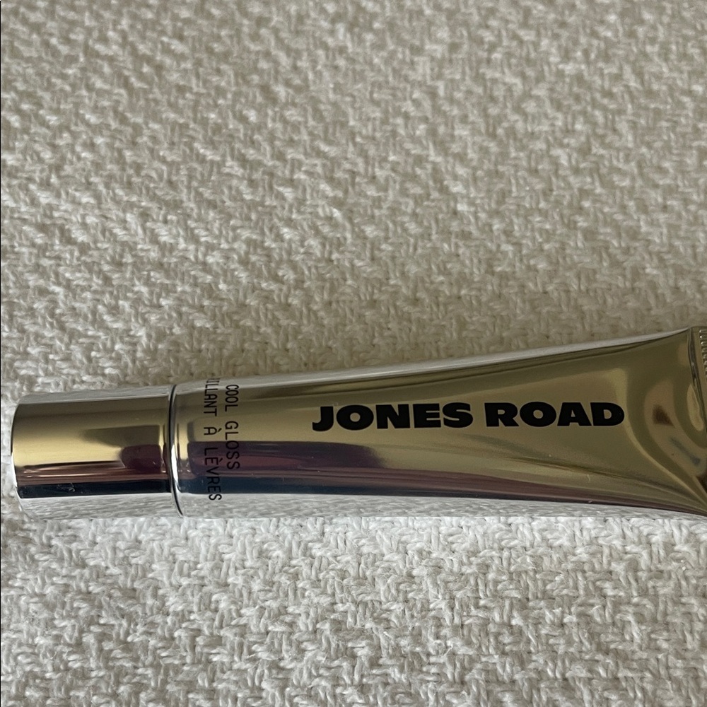 Jones Road Cool Gloss Lip Gloss in Pinky Bronze